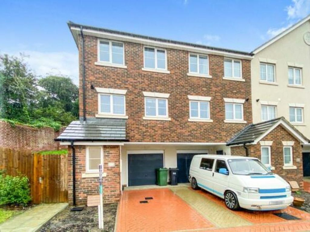 3 bed end terrace house to rent in Little Acres Way, Hastings TN35, £