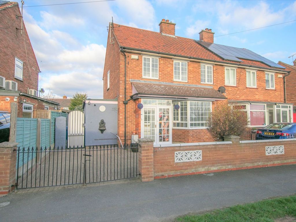 3 bed semidetached house for sale in Macaulay Road, Ipswich IP1 Zoopla