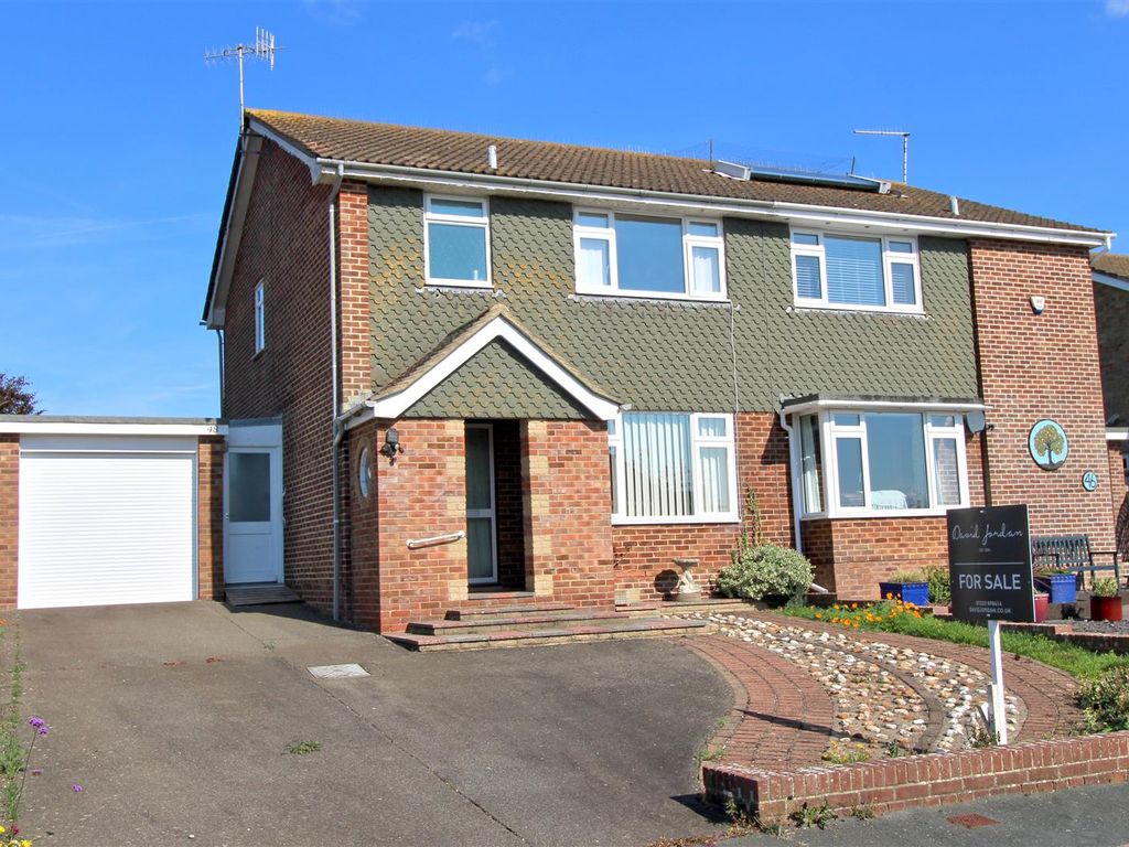 3 bed semidetached house for sale in Belgrave Crescent, Seaford BN25