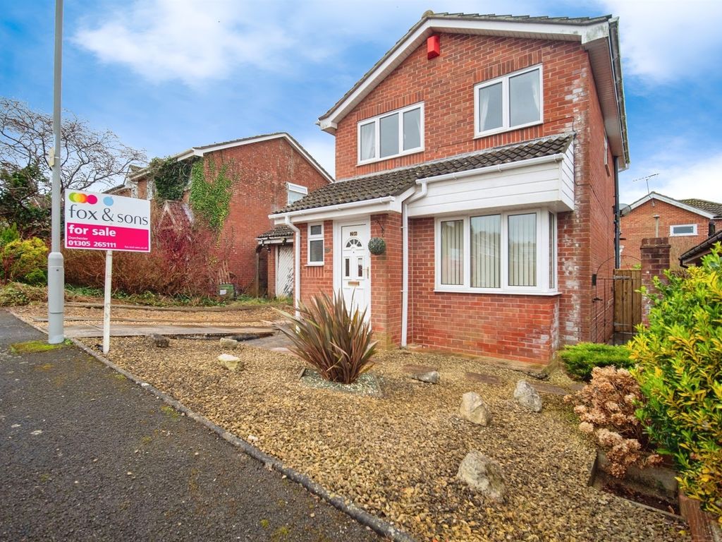 3 bed link detached house for sale in Vespasian Way, Dorchester DT1, £