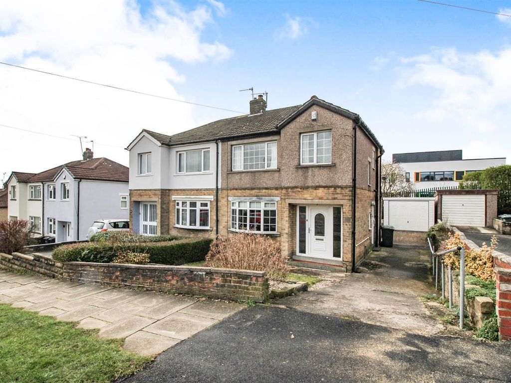 3 bed semidetached house for sale in High House Road, Bradford BD2