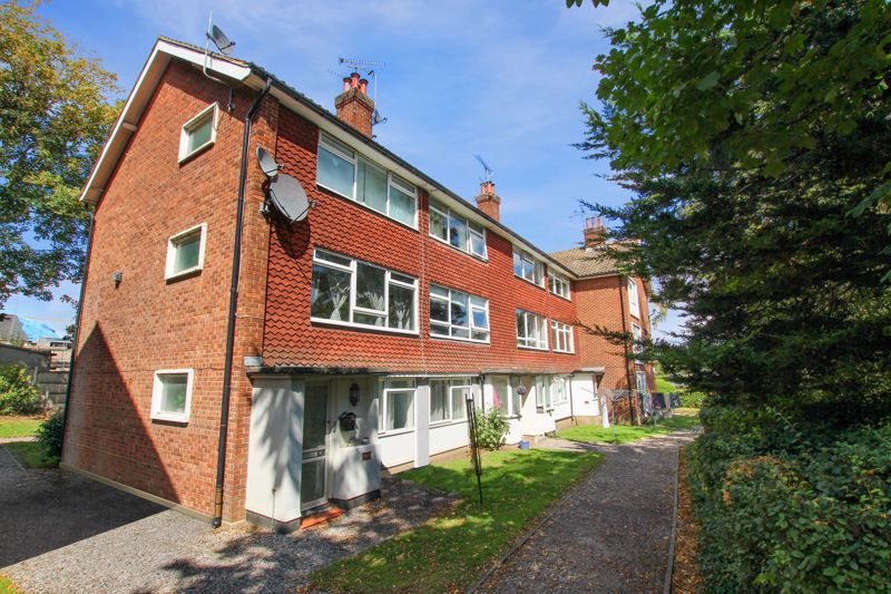 2 bed flat for sale in Oakfield Lane, Dartford DA1 Zoopla