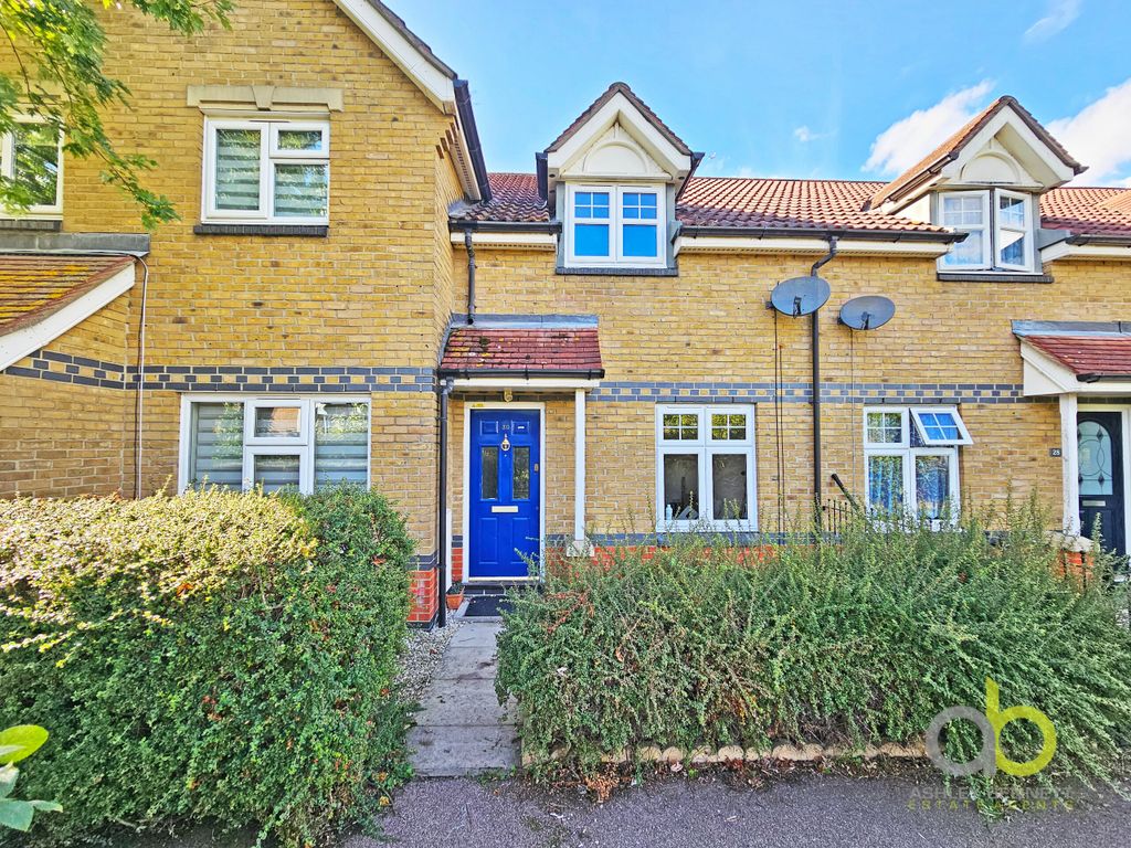 2 bed terraced house to rent in Frances Avenue, Chafford Hundred, Grays