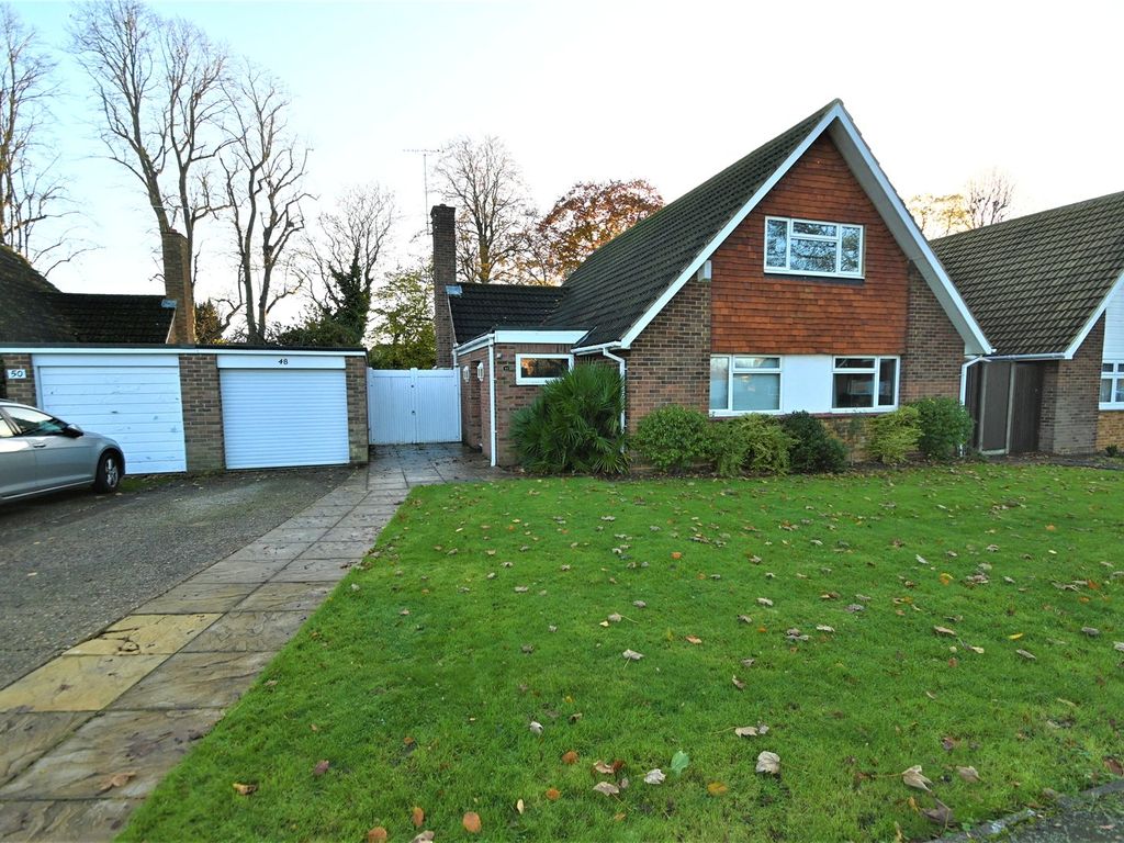 4 bed bungalow for sale in Halkingcroft, Langley, Berkshire SL3 Zoopla