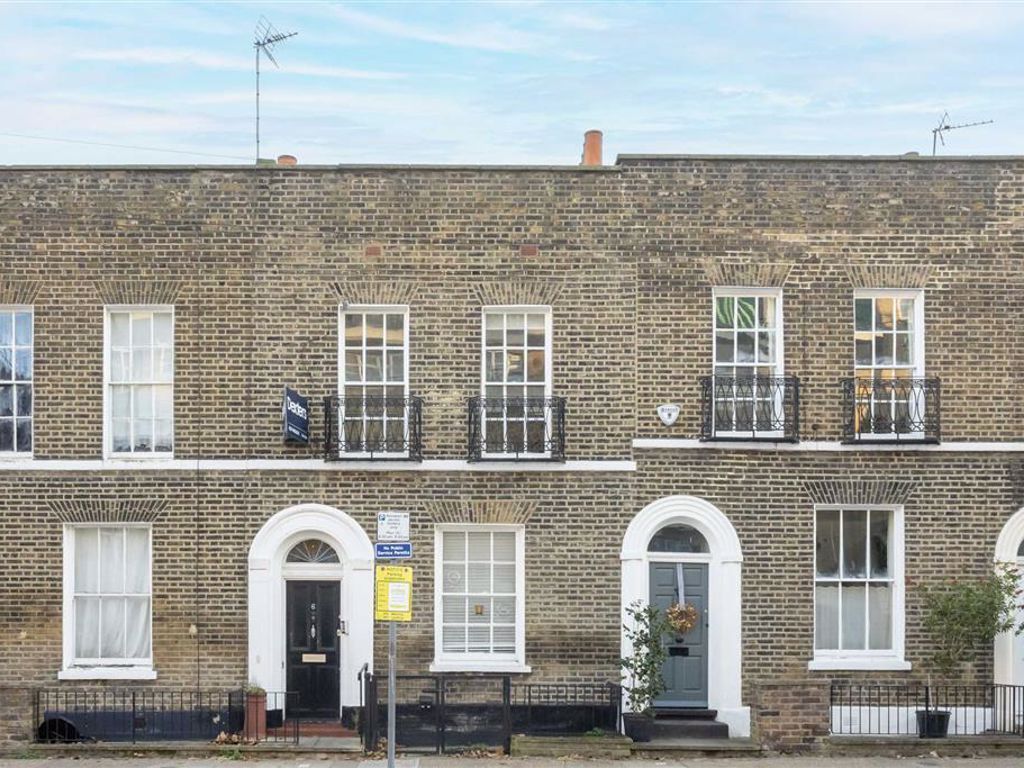 East Arbour Street, London E1