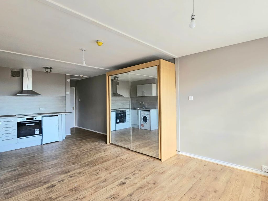 1 bed flat to rent in Totnes Road, Paignton TQ4, £650 pcm Zoopla