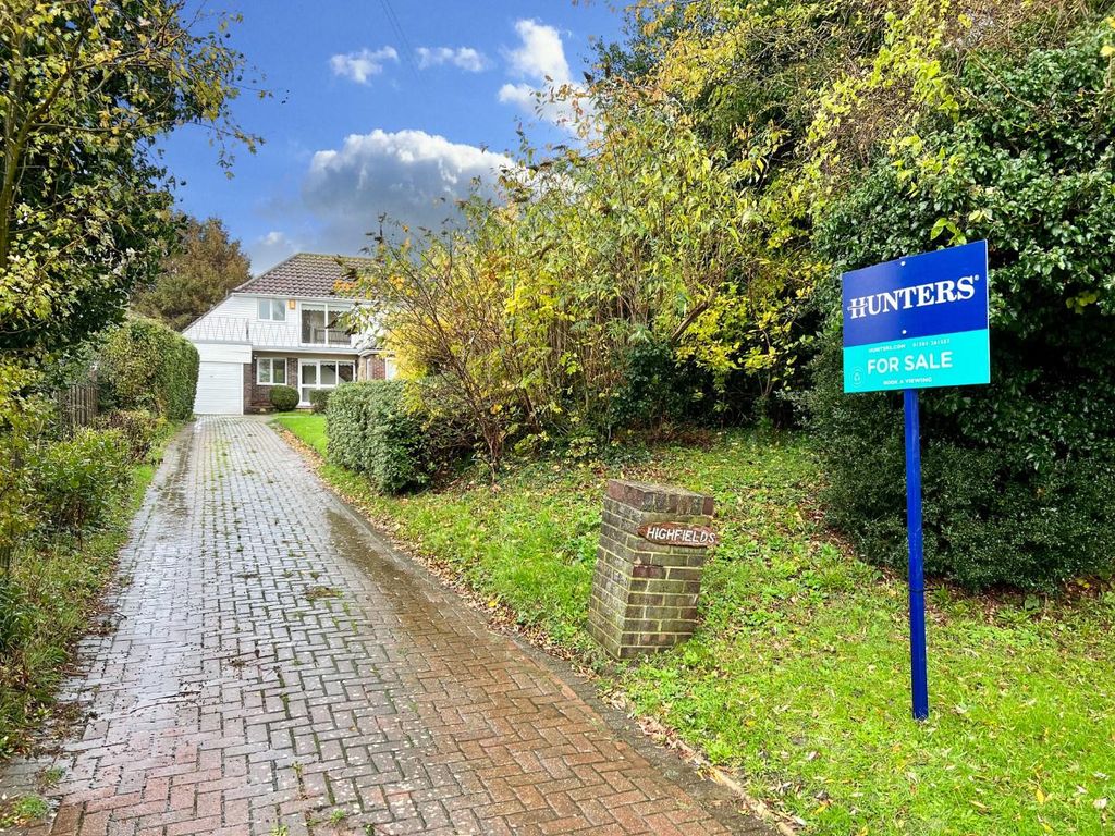 3 bed property for sale in Cliff Road, Hythe CT21 Zoopla