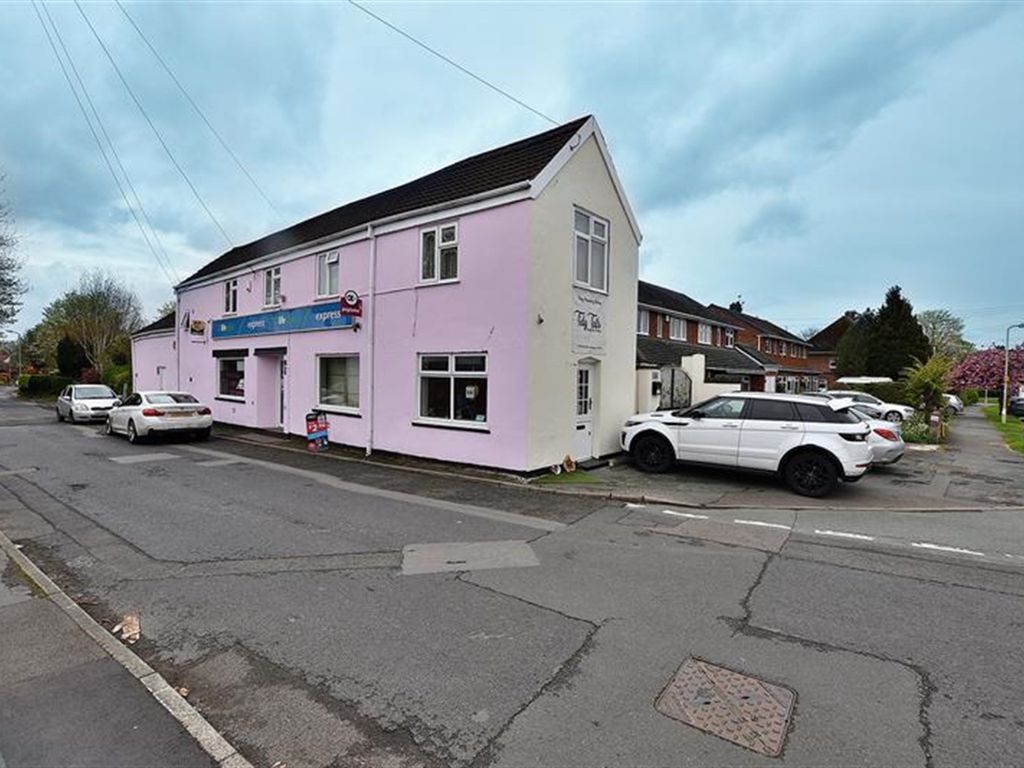 5 bed detached house for sale in Church Road, Albrighton, Wolverhampton