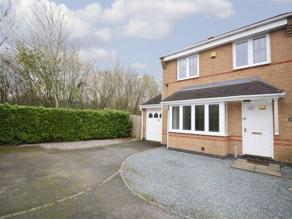 3 bed linkdetached house to rent in Lancaster Drive, Thrapston