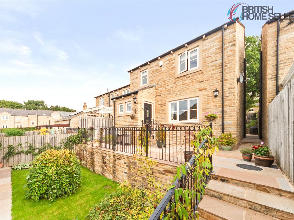 4 bed detached house for sale in Daisy Hill, Silsden, West Yorkshire