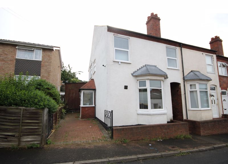 3 bed end terrace house for sale in Star Street, Lye, Stourbridge DY9
