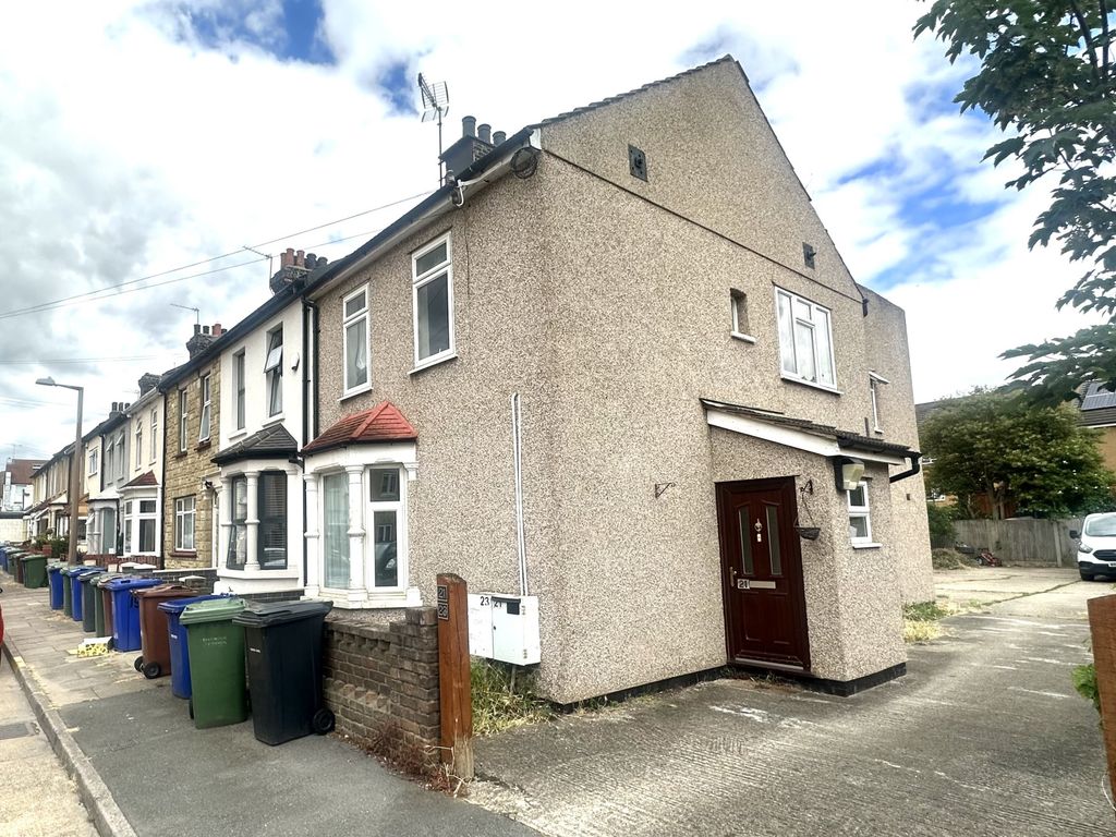 1 bed flat to rent in Essex Road, Grays, Essex RM20 Zoopla