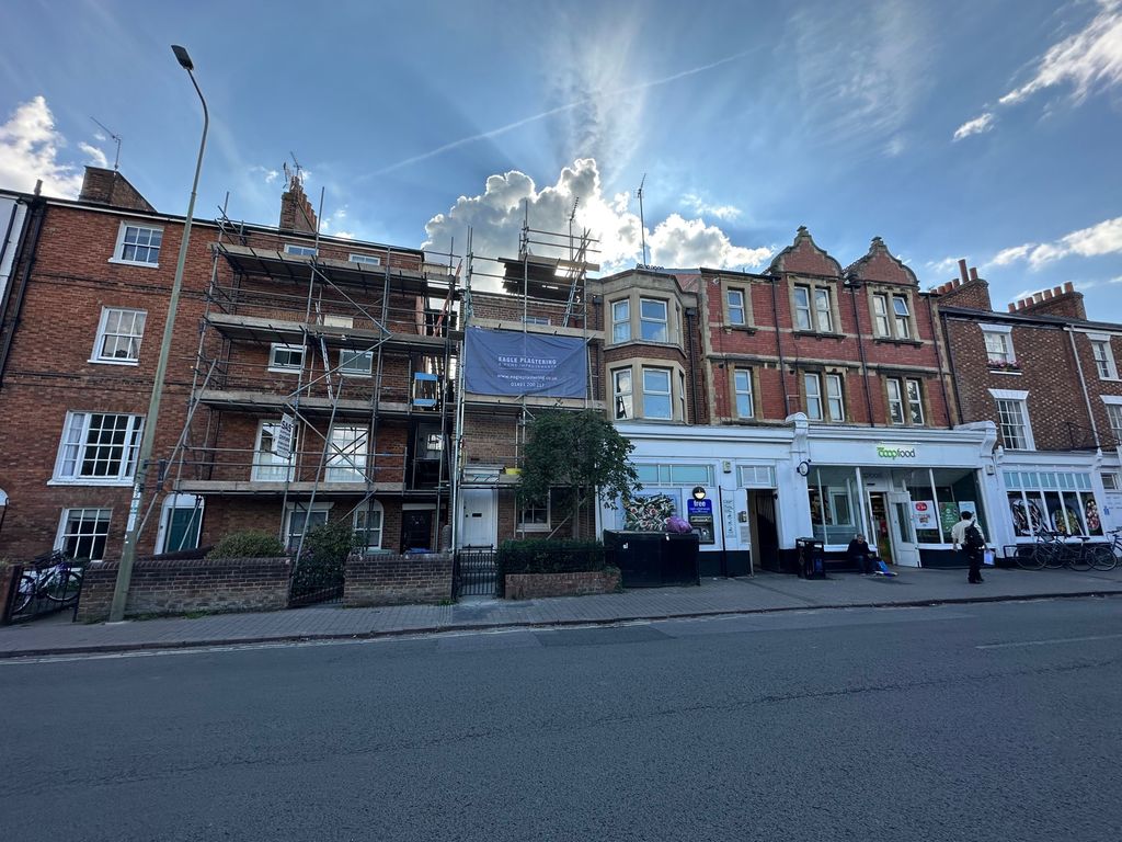 Studio to rent in Walton Street, Oxford OX2, £1,050 pcm Zoopla