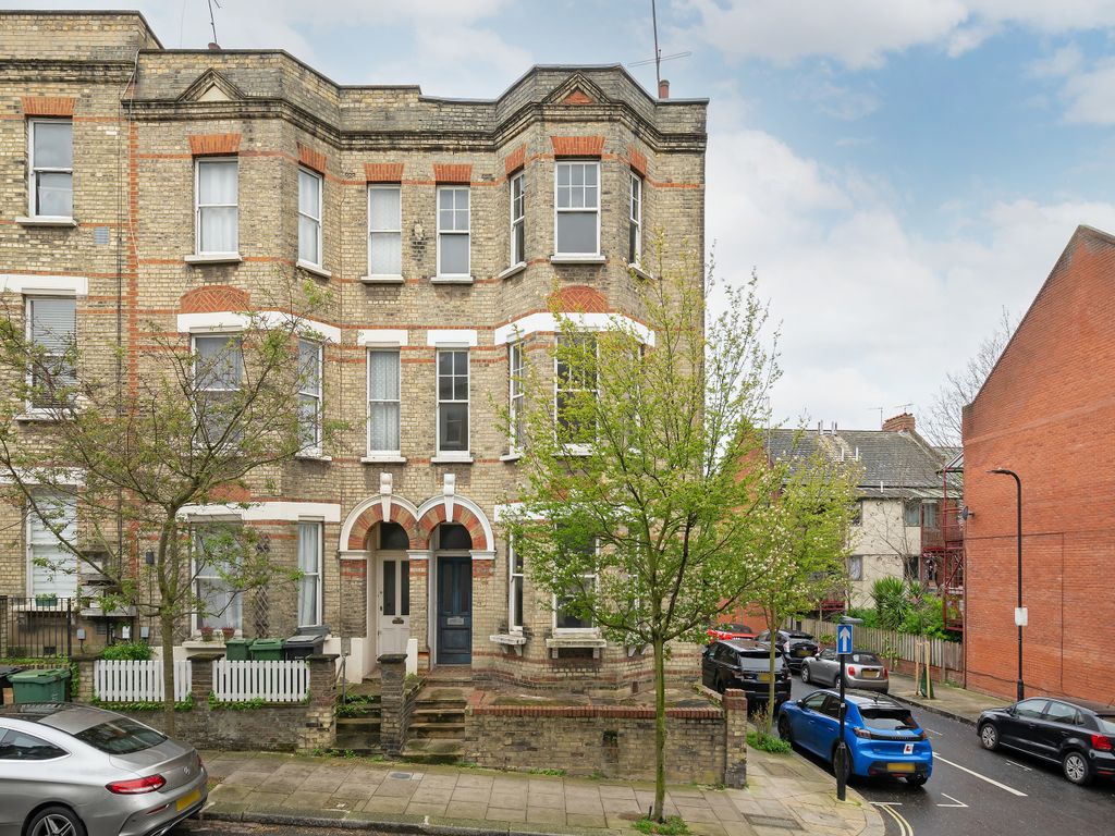 5 bed end terrace house for sale in Gascony Avenue, London NW6, £1,650,000 Zoopla