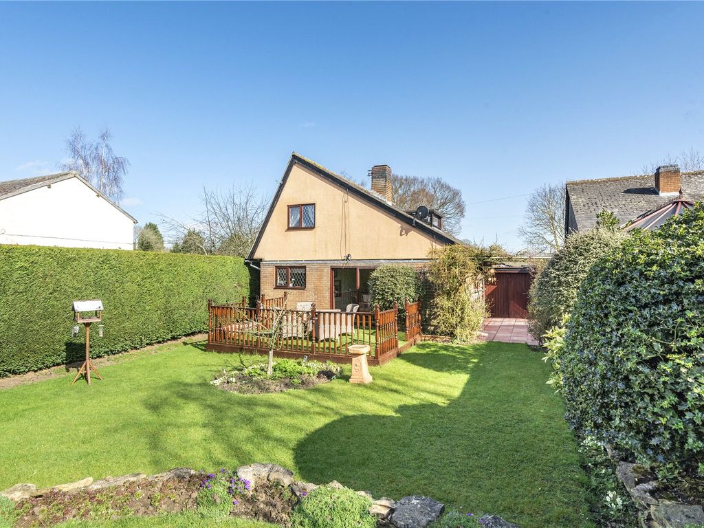 3 bed detached house for sale in Park Road, Melchbourne, Bedford