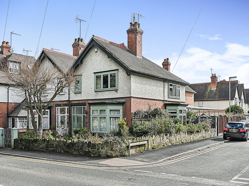 4 bed semidetached house for sale in Newport Road, Stafford