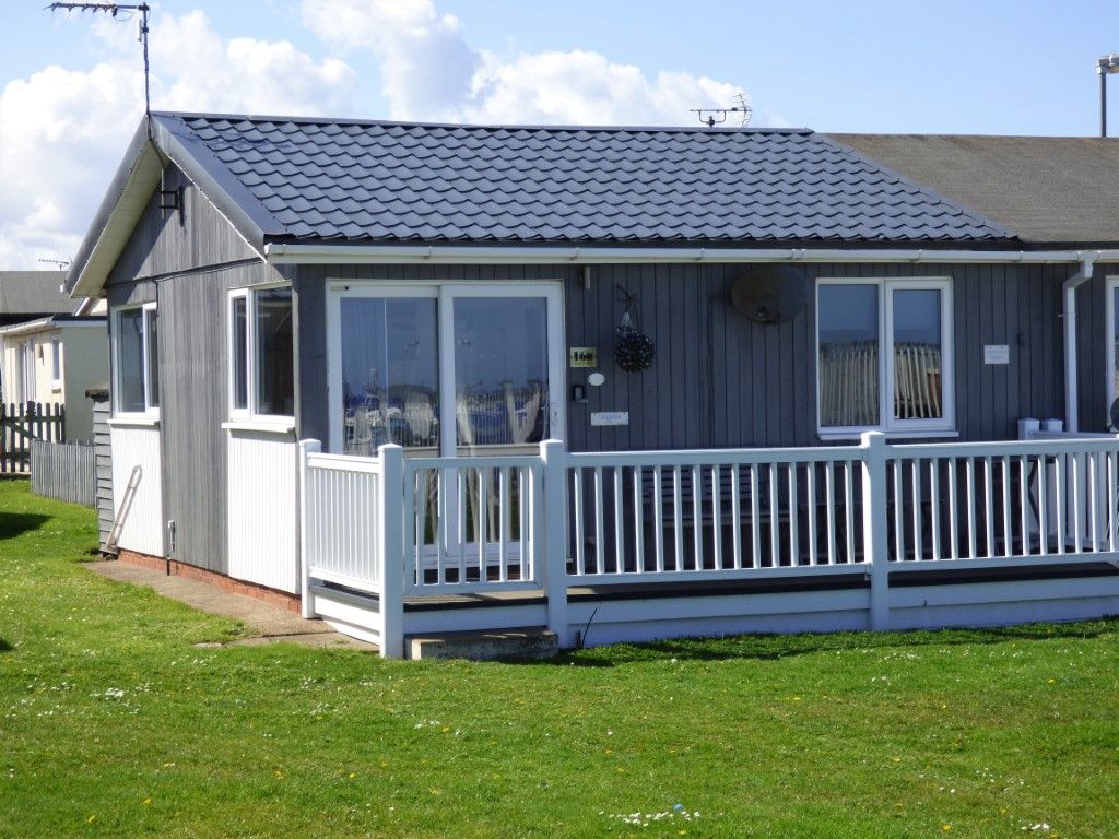 2 bed mobile/park home for sale in South Shore Park, Wilsthorpe