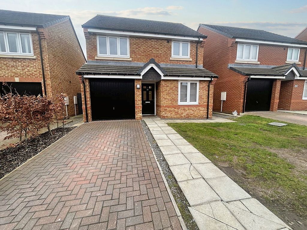 3 bed detached house for sale in Poppy Drive, Blyth NE24, £239,950 Zoopla
