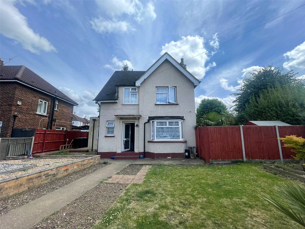 3 bed semidetached house for sale in Kings Drive, Gravesend, Kent DA12