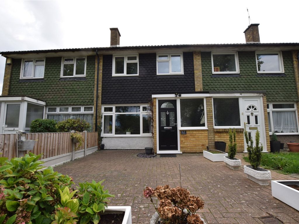 3 bed terraced house for sale in Shepherds Close, Romford RM6 Zoopla