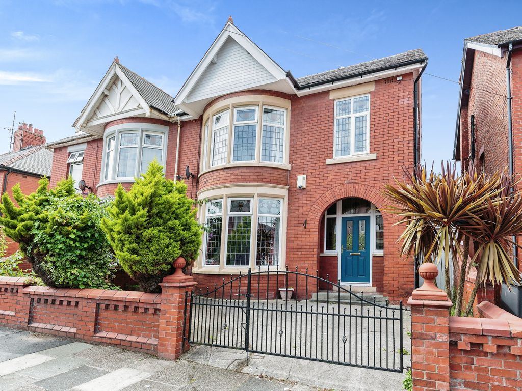 5 bed semidetached house for sale in Longton Road, Blackpool FY1, £