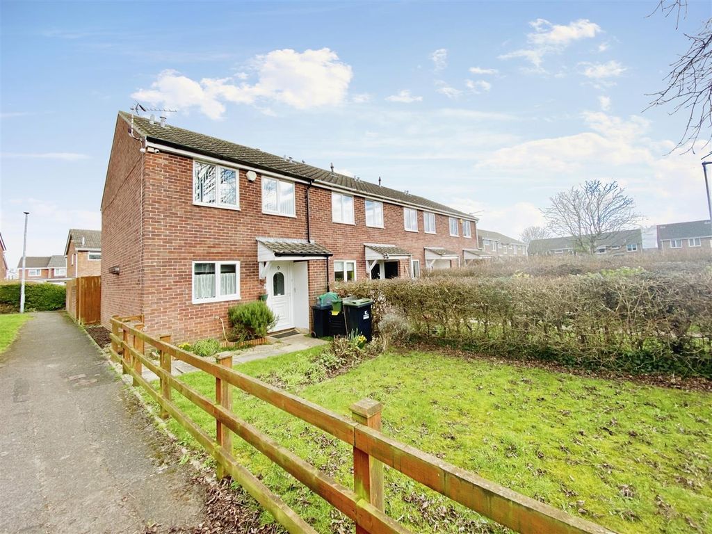 3 bed end terrace house for sale in Holly Close, Bulwark, Chepstow NP16