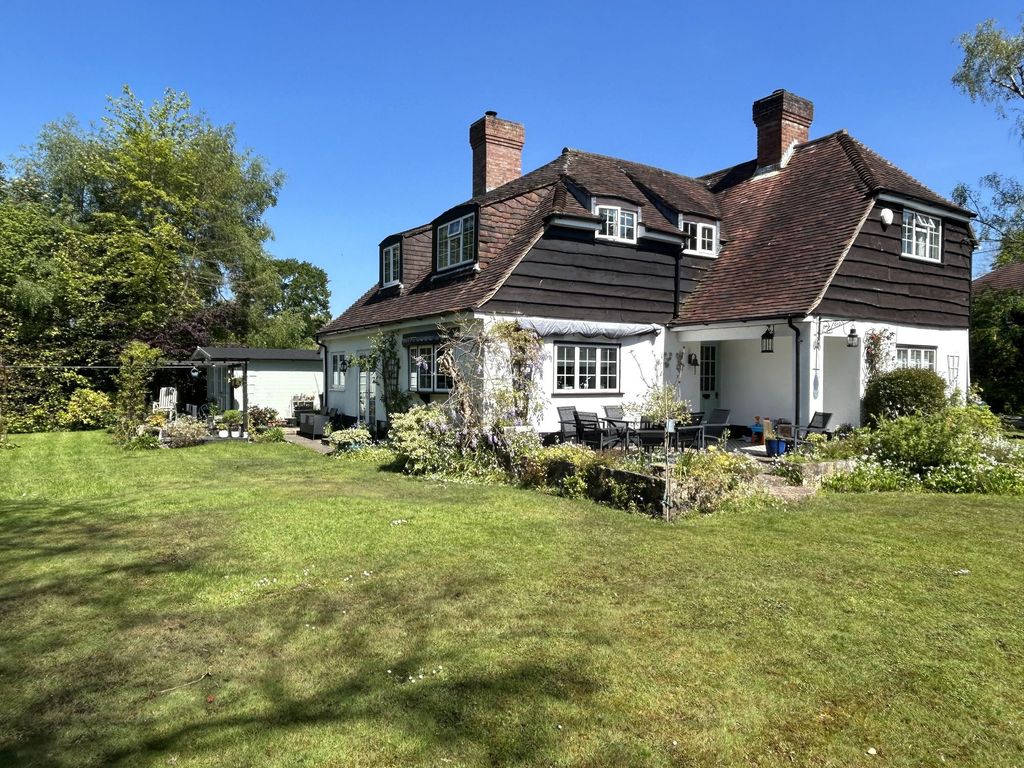 4 bed detached house for sale in Lantern Cottage, 2 West Road, Dibden