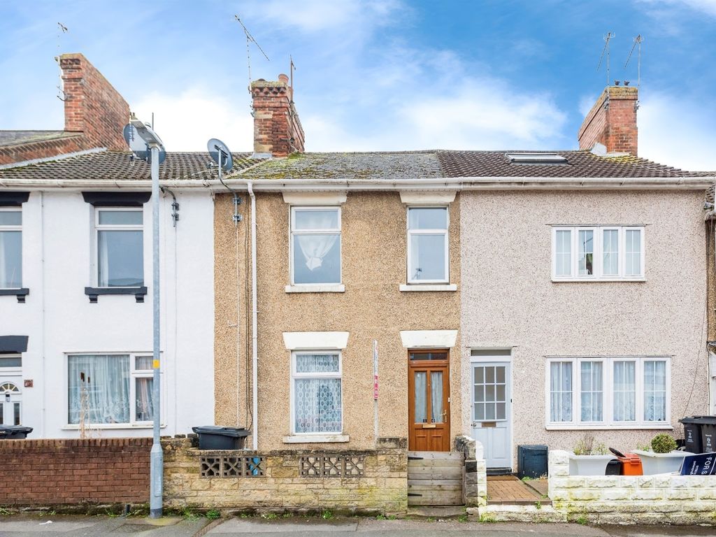 3 bed terraced house for sale in Marlborough Street, Swindon SN1, £
