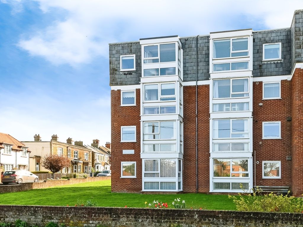 2 bed flat for sale in Buckingham Court, Hunstanton PE36, £210,000 Zoopla