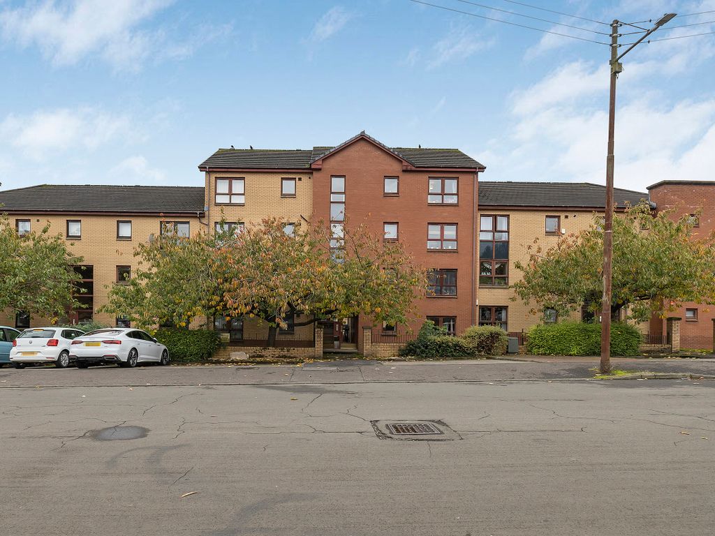2 bed flat for sale in Callander Street, Glasgow G20, £110,000 Zoopla