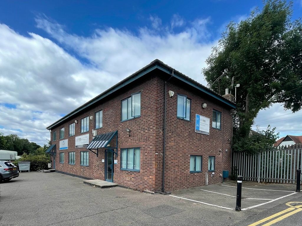 Office to let in Church Road, Romford RM3 Zoopla
