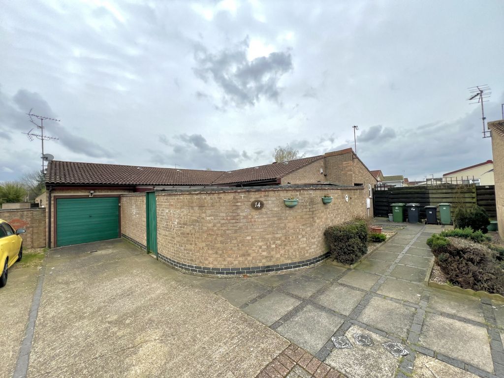 2 bed semi-detached bungalow for sale in Finchfield, Peterborough PE1