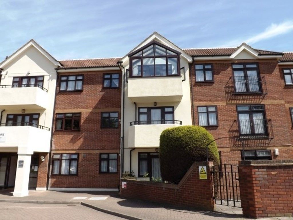 2 bed flat for sale in Edgware Way, Edgware HA8 Zoopla