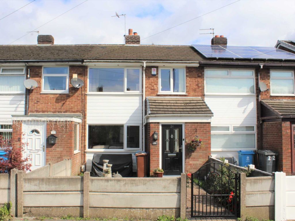 3 bed terraced house for sale in Lucerne Close, Oldham OL9, £170,000 Zoopla