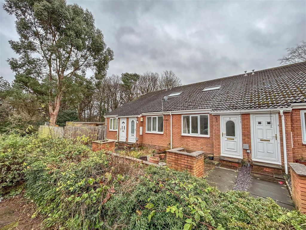 1 bed semidetached bungalow to rent in Whitebridge Walk, Gosforth