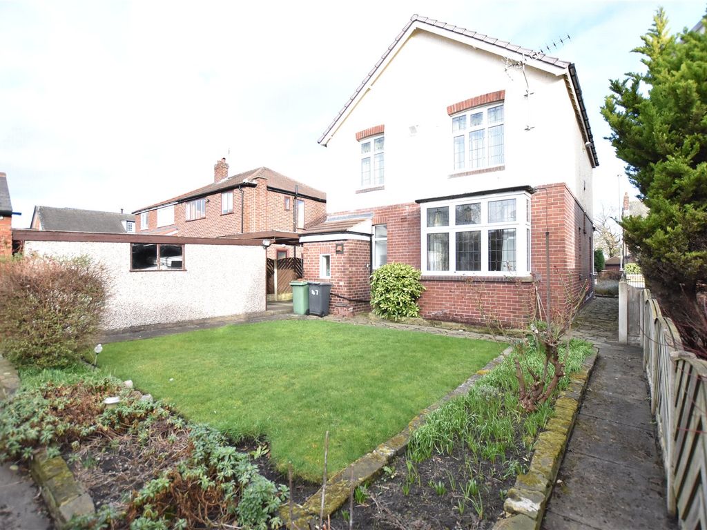 4 bed detached house for sale in Park Avenue, Crossgates, Leeds, West