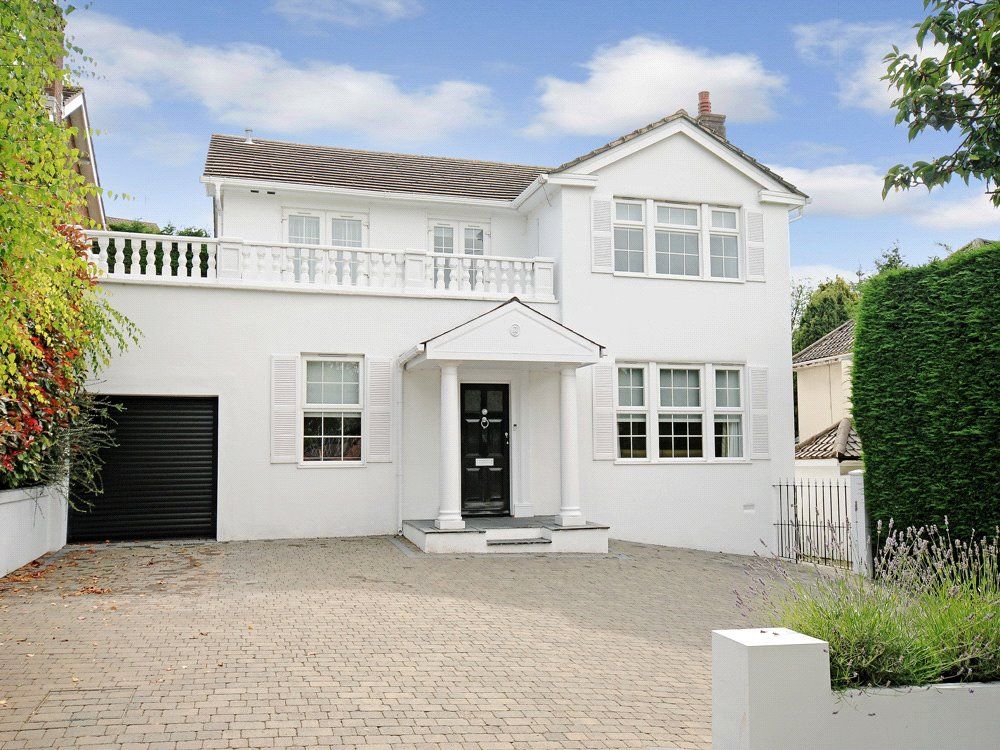 5 bed detached house for sale in Woodland Drive, Hove, East Sussex BN3