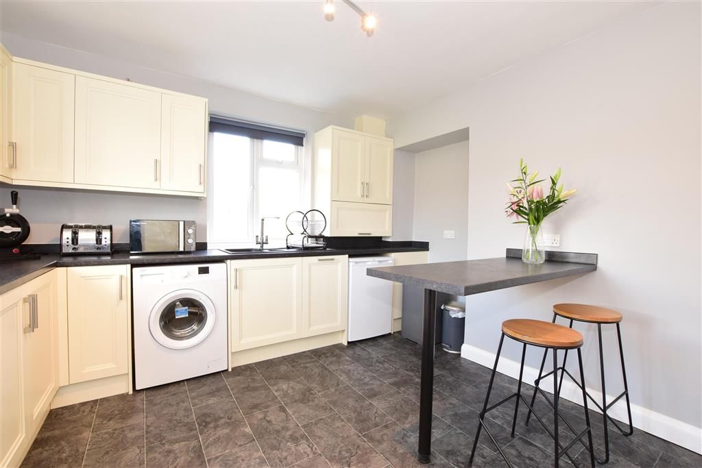 3 bed for sale in Hillyfields, Loughton, Essex IG10 Zoopla