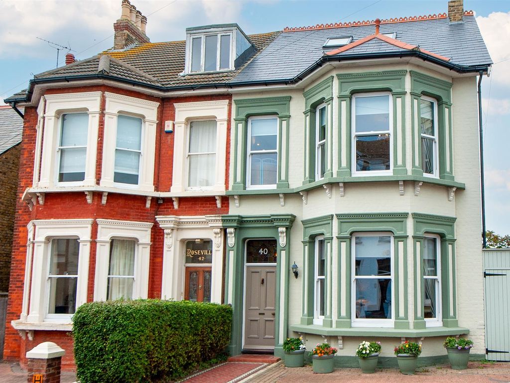 4 bed semidetached house for sale in Prices Avenue, Cliftonville