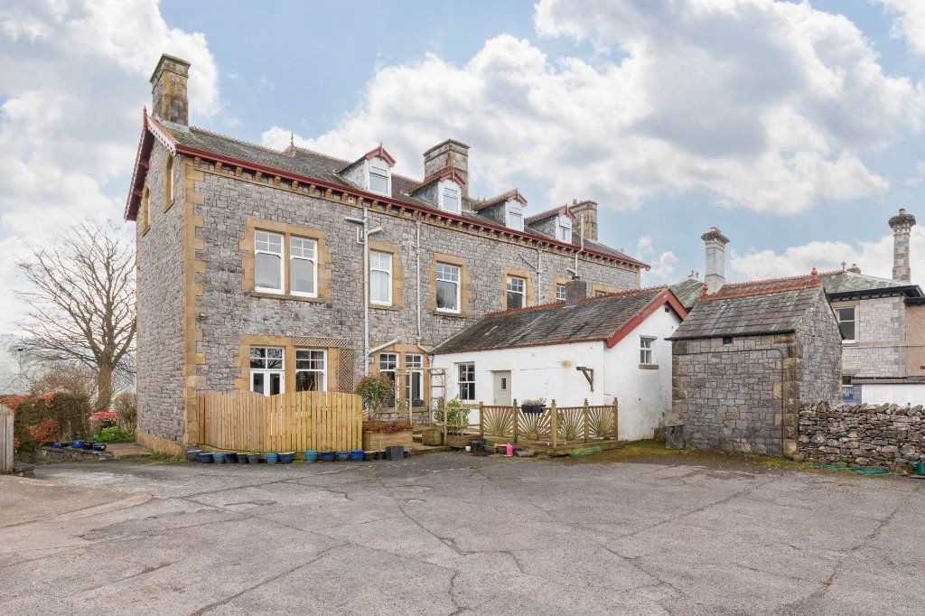 7 bed semidetached house for sale in Duke Street, Settle, North