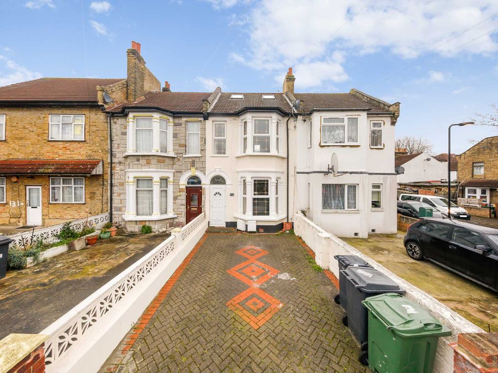 5 bed terraced house for sale in Vicarage Road, Leyton E10 Zoopla