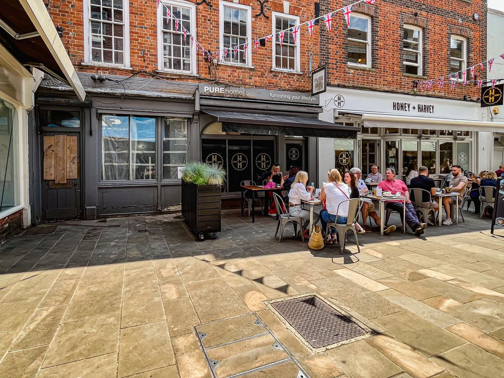 Retail premises to let in 1819 The Square, Winchester SO23 Zoopla