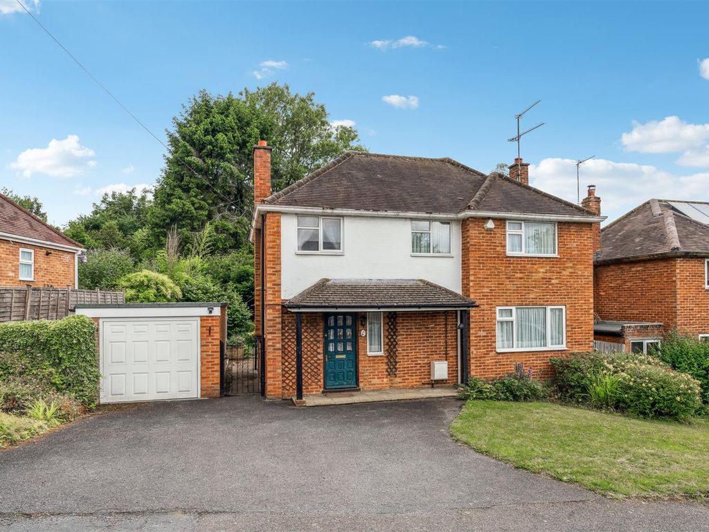 3 bed detached house for sale in Fremantle Road, High HP13 Zoopla
