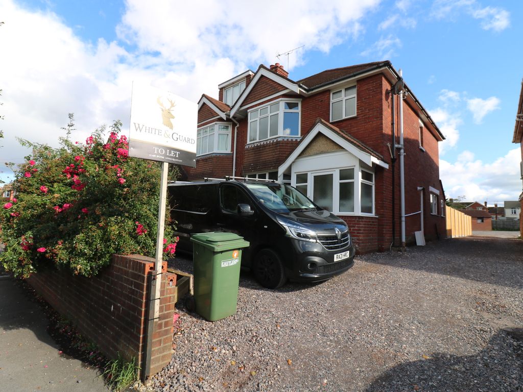 3 bed semidetached house to rent in Passfield Avenue, Eastleigh SO50