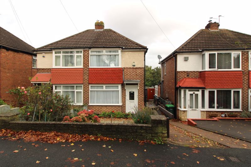 2 bed semidetached house for sale in Lilac Avenue, Walsall WS5, £