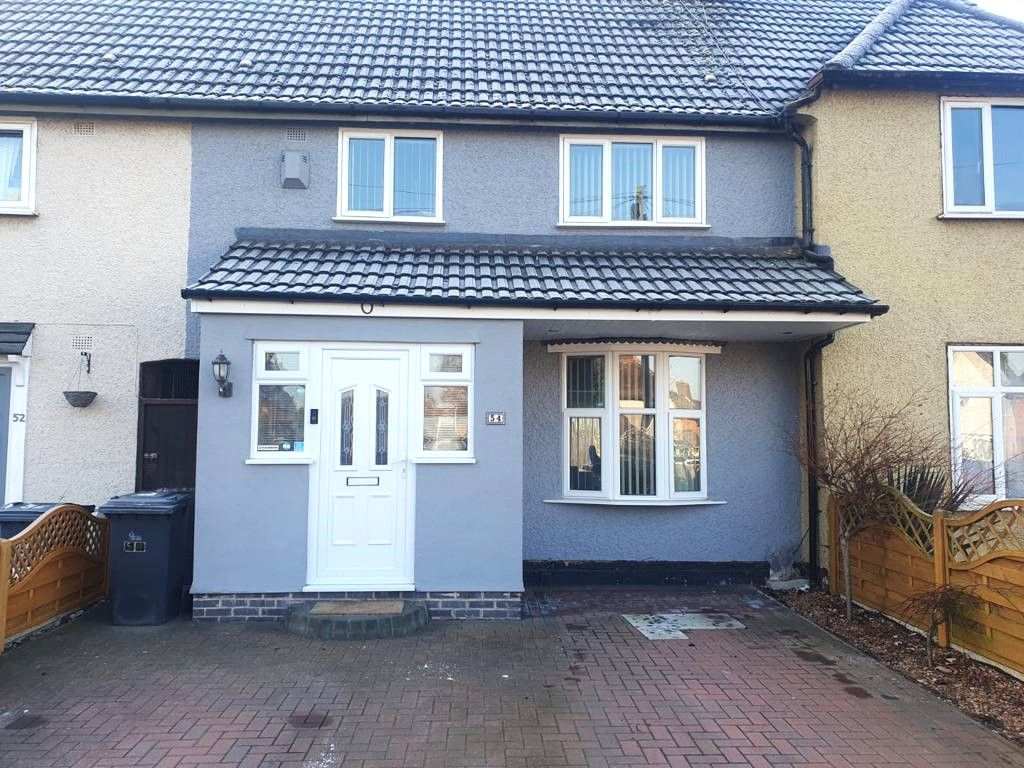 3 bed terraced house to rent in Gooding Avenue, Leicester LE3, £1,100