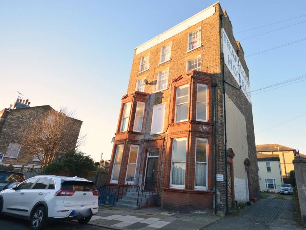 1 bed flat to rent in Royal Road, Ramsgate CT11, £525 pcm Zoopla