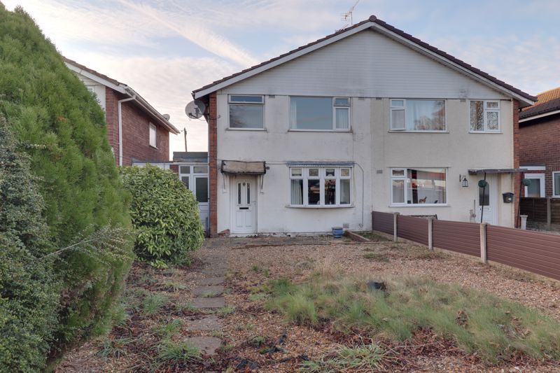 3 bed semidetached house for sale in Grange Crescent, Penkridge