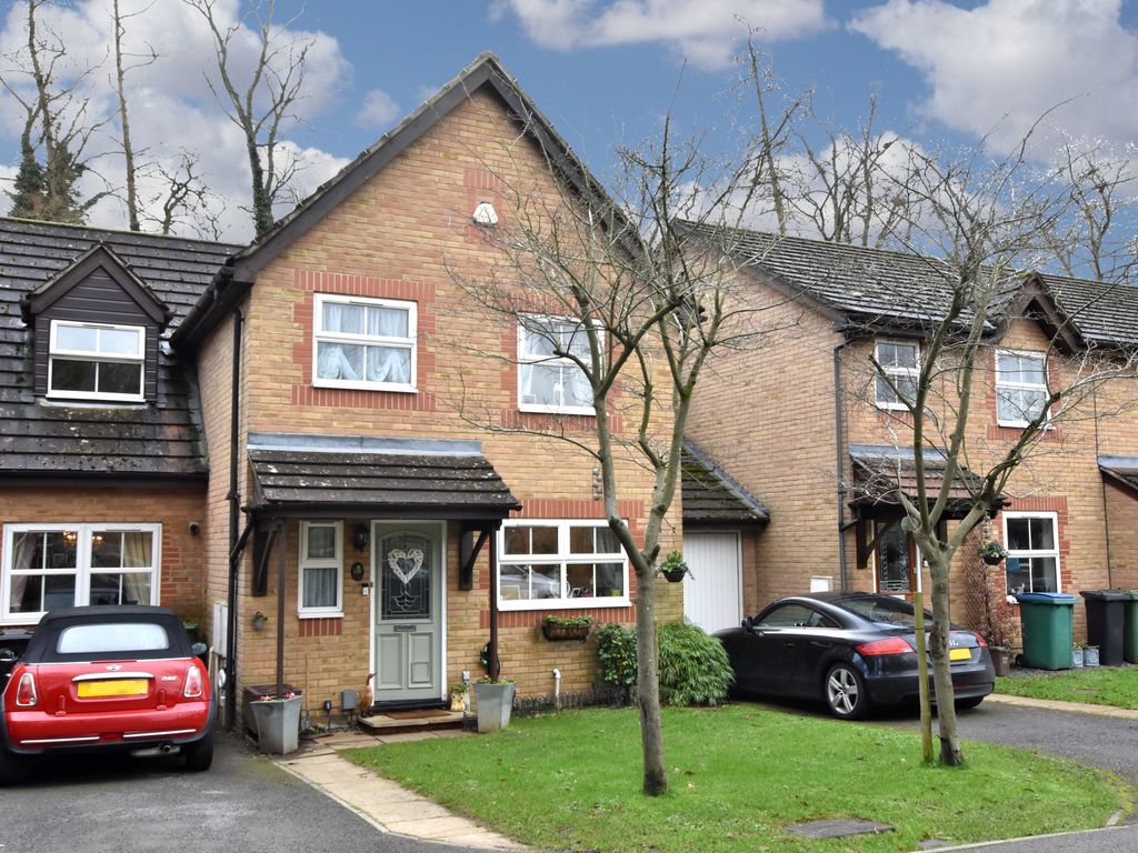 St Michaels Drive Sheepcot Lane Watford WD25  