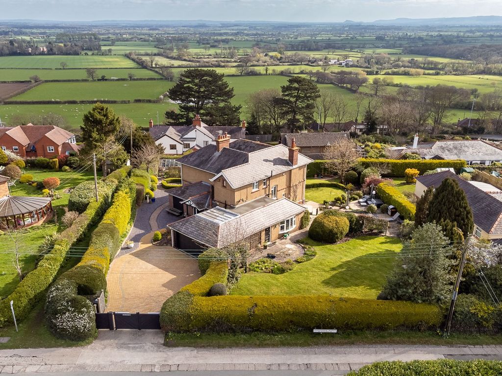 4 bed detached house for sale in Sunnyridge Avenue, Marford, Wrexham